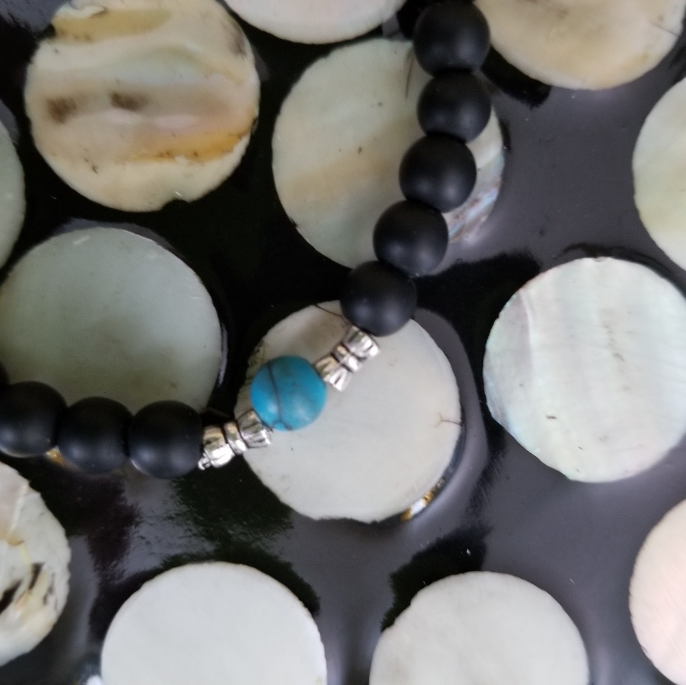 Bracelets - Picture 3 of 6